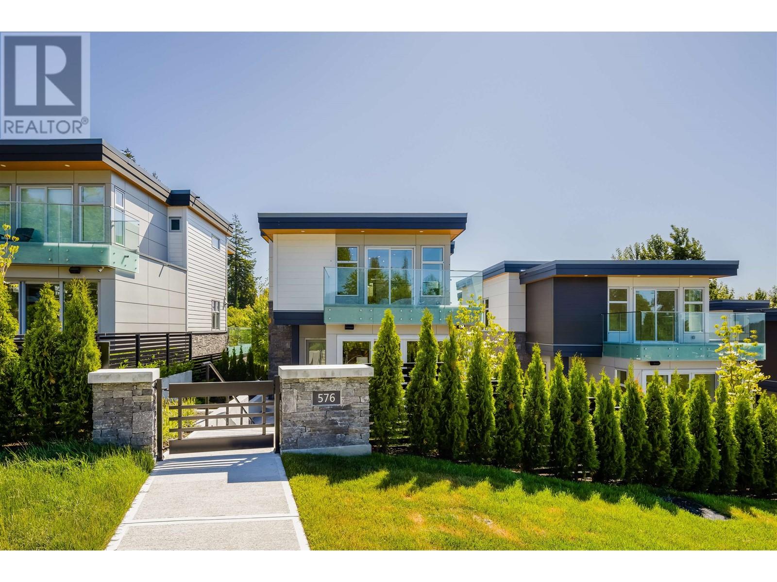 584 ARTHUR ERICKSON PLACE, West Vancouver real estate listing R3012318