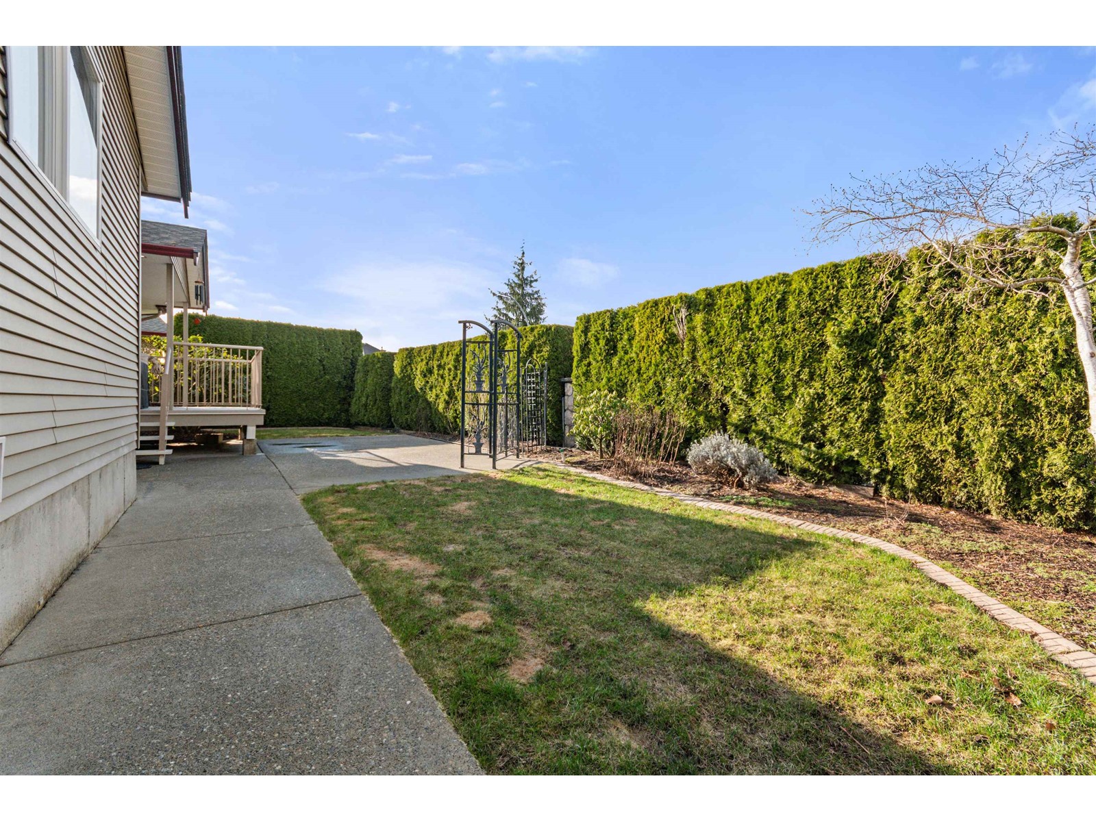 Photo 1 of 16 7330 Elm Road Agassiz, Agassiz BC