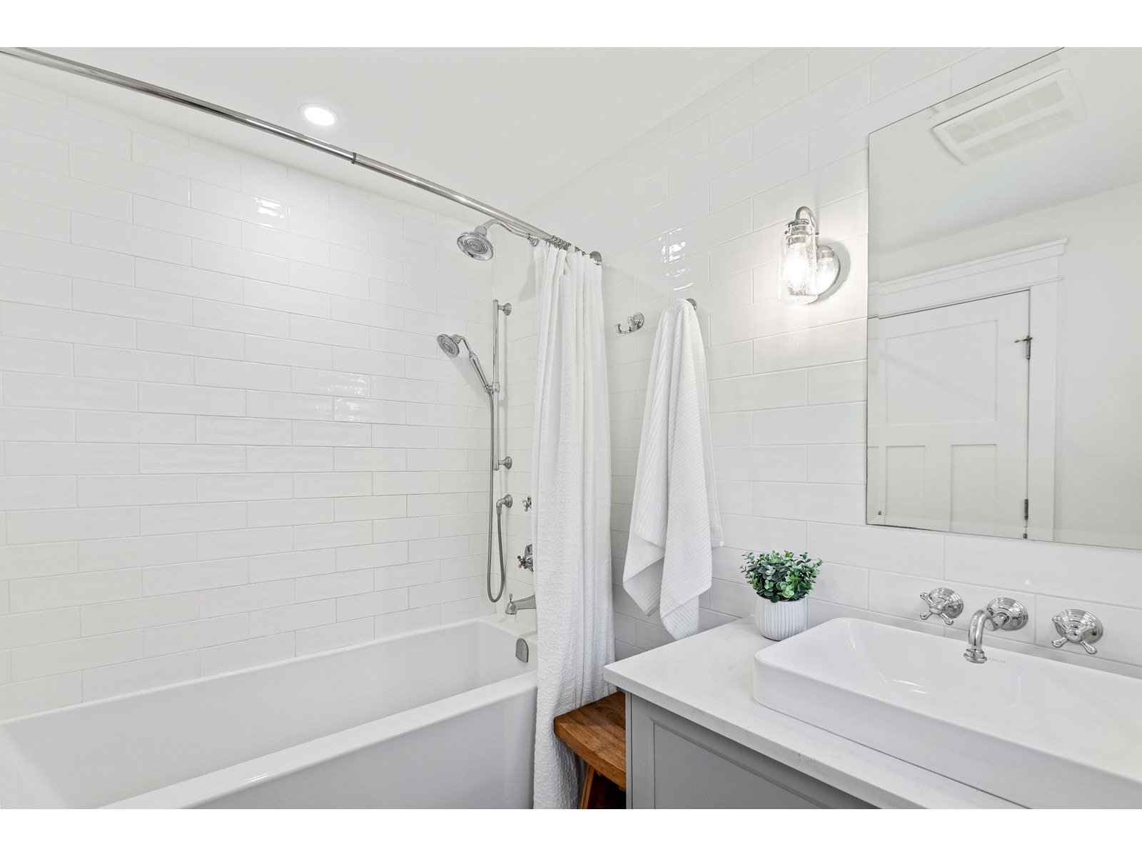 14256 PARK AVENUE, White Rock