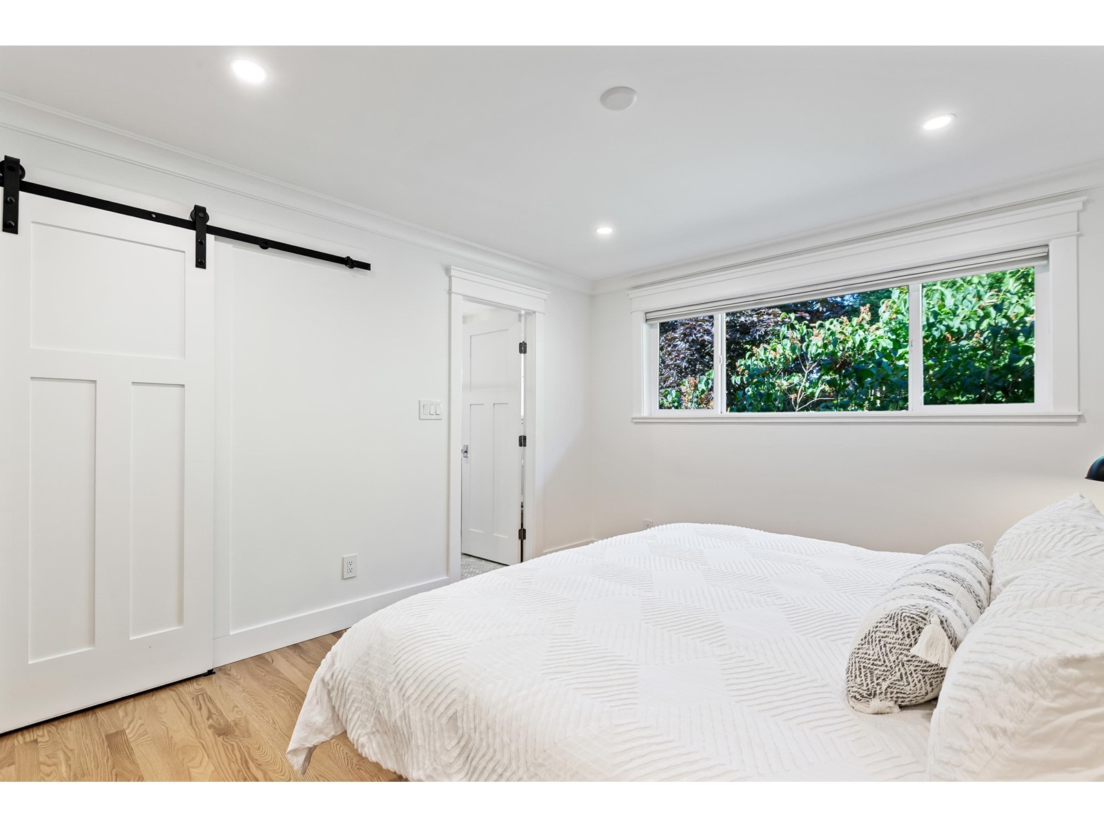 14256 PARK AVENUE, White Rock