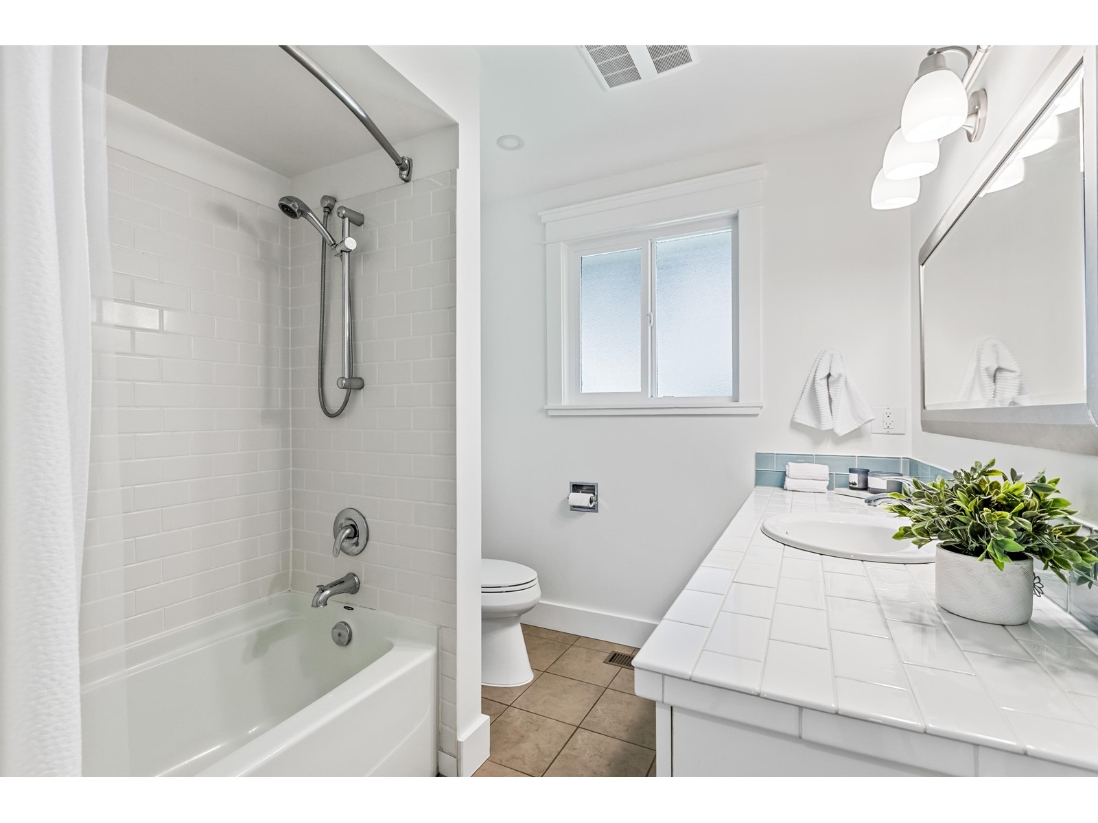 14256 PARK AVENUE, White Rock