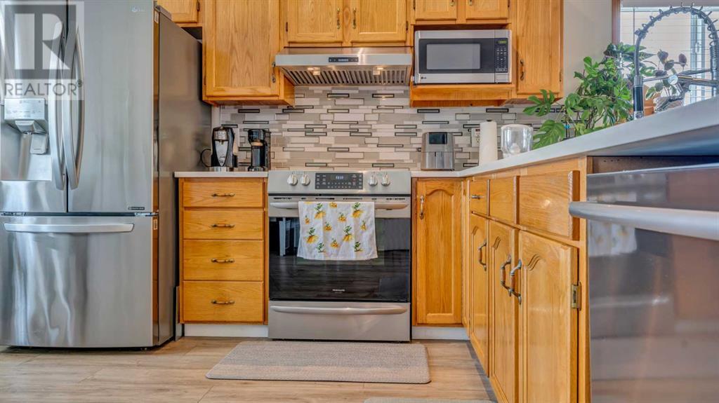 Single Family House Bi-level for Sale in  Citadel Way NW Citadel Calgary 