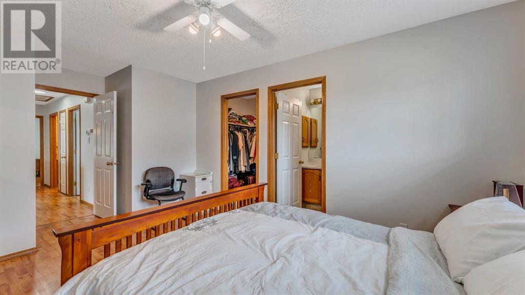 Single Family House Bi-level for Sale in  Citadel Way NW Citadel Calgary 
