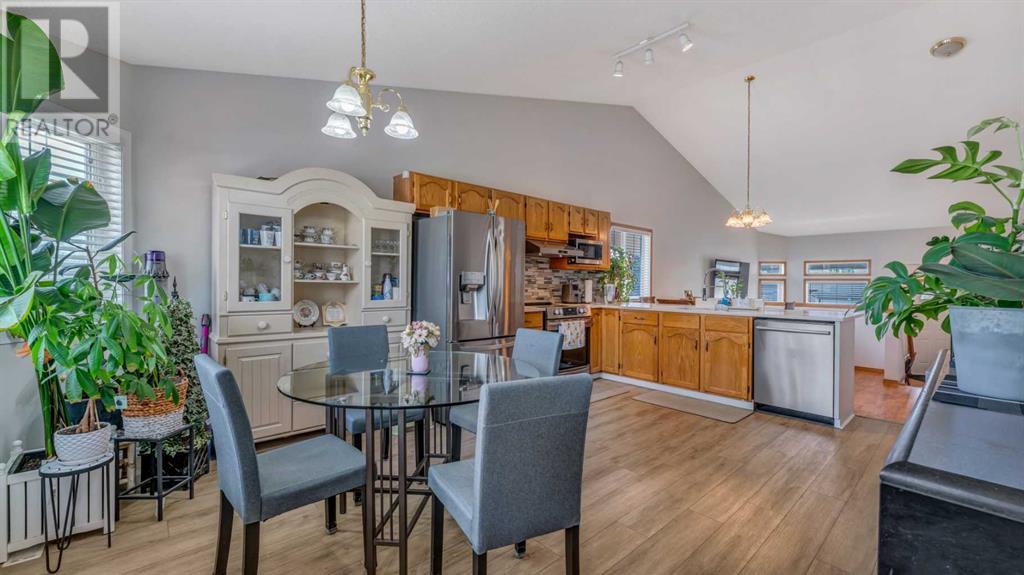 Single Family House Bi-level for Sale in  Citadel Way NW Citadel Calgary 