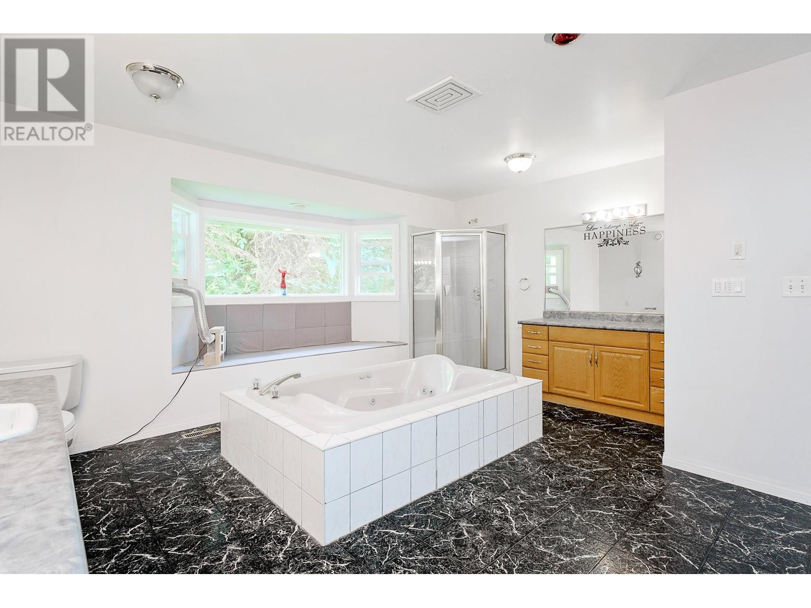 Photo 15 of 11885 264 Street, Maple Ridge BC