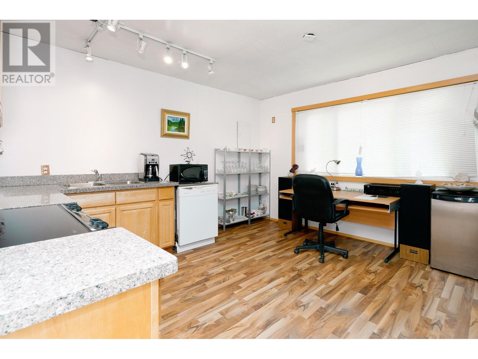 Photo 9 of 11885 264 Street, Maple Ridge BC