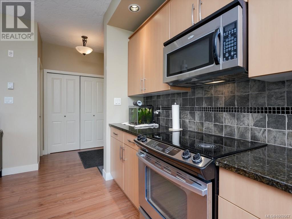 #310 623 TREANOR AVE - Image 12
