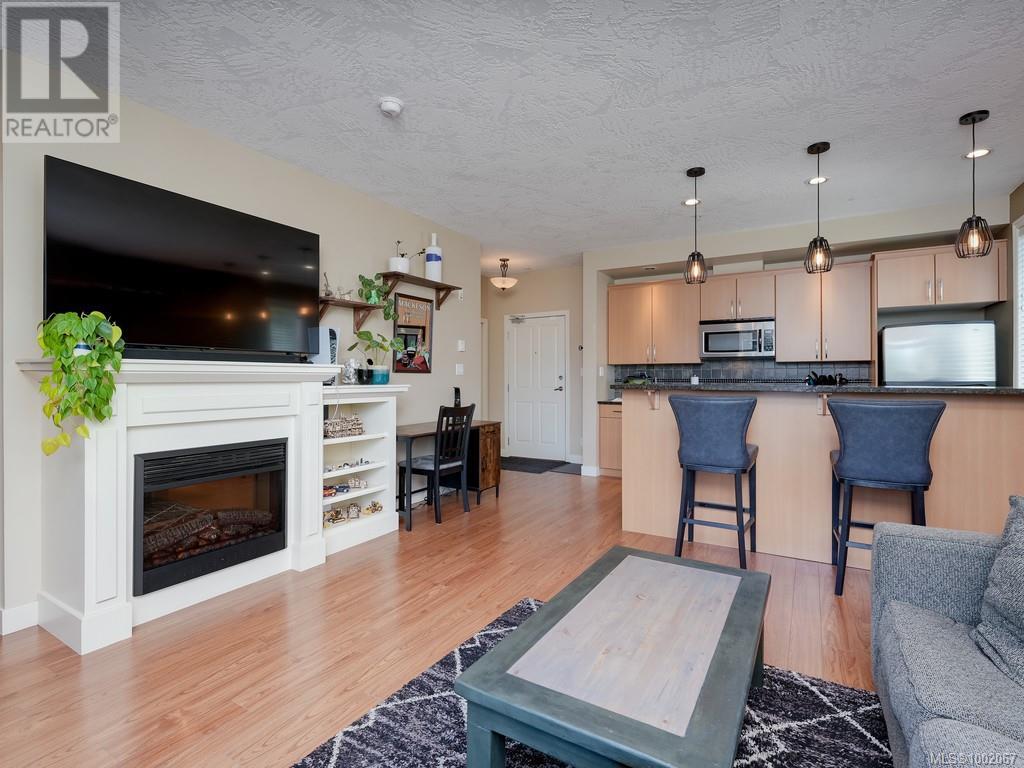 #310 623 TREANOR AVE - Image 5
