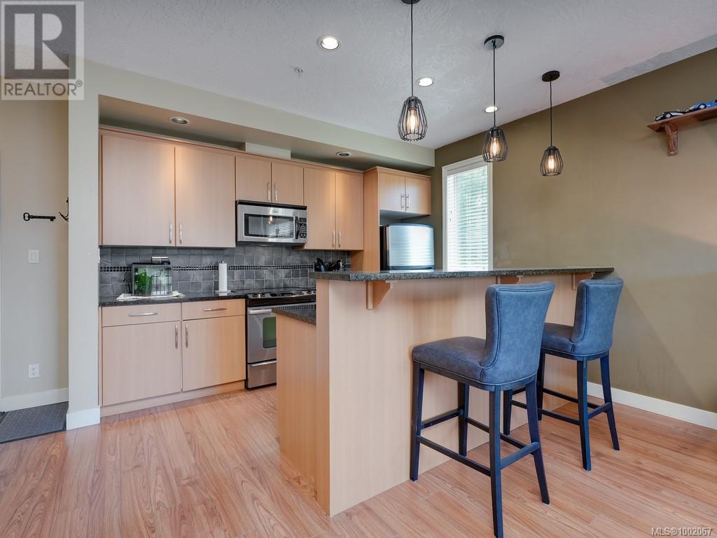 #310 623 TREANOR AVE - Image 7