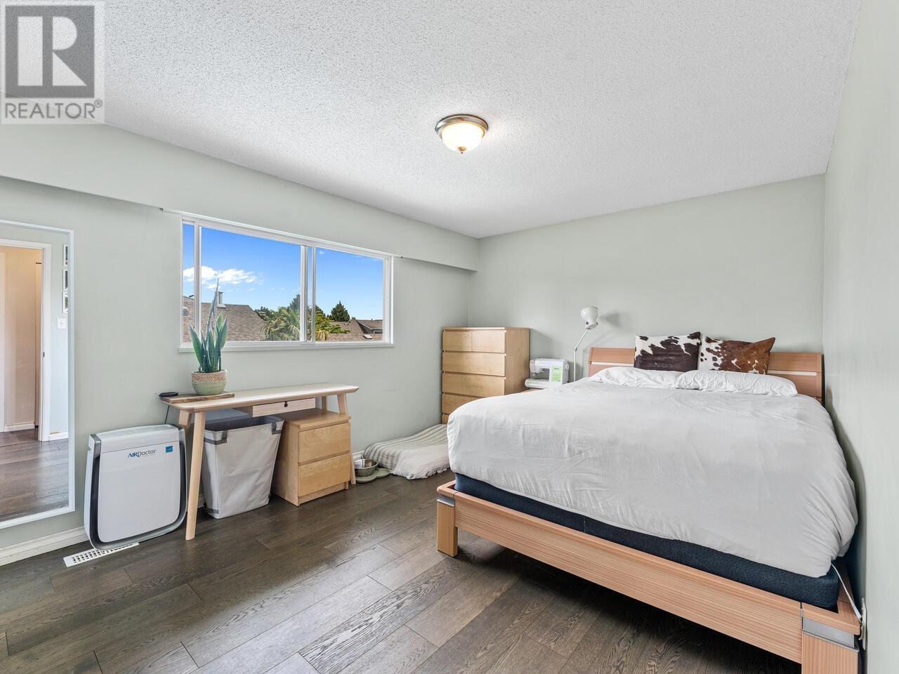 Photo 20 of 5259 Oak Place, Delta BC