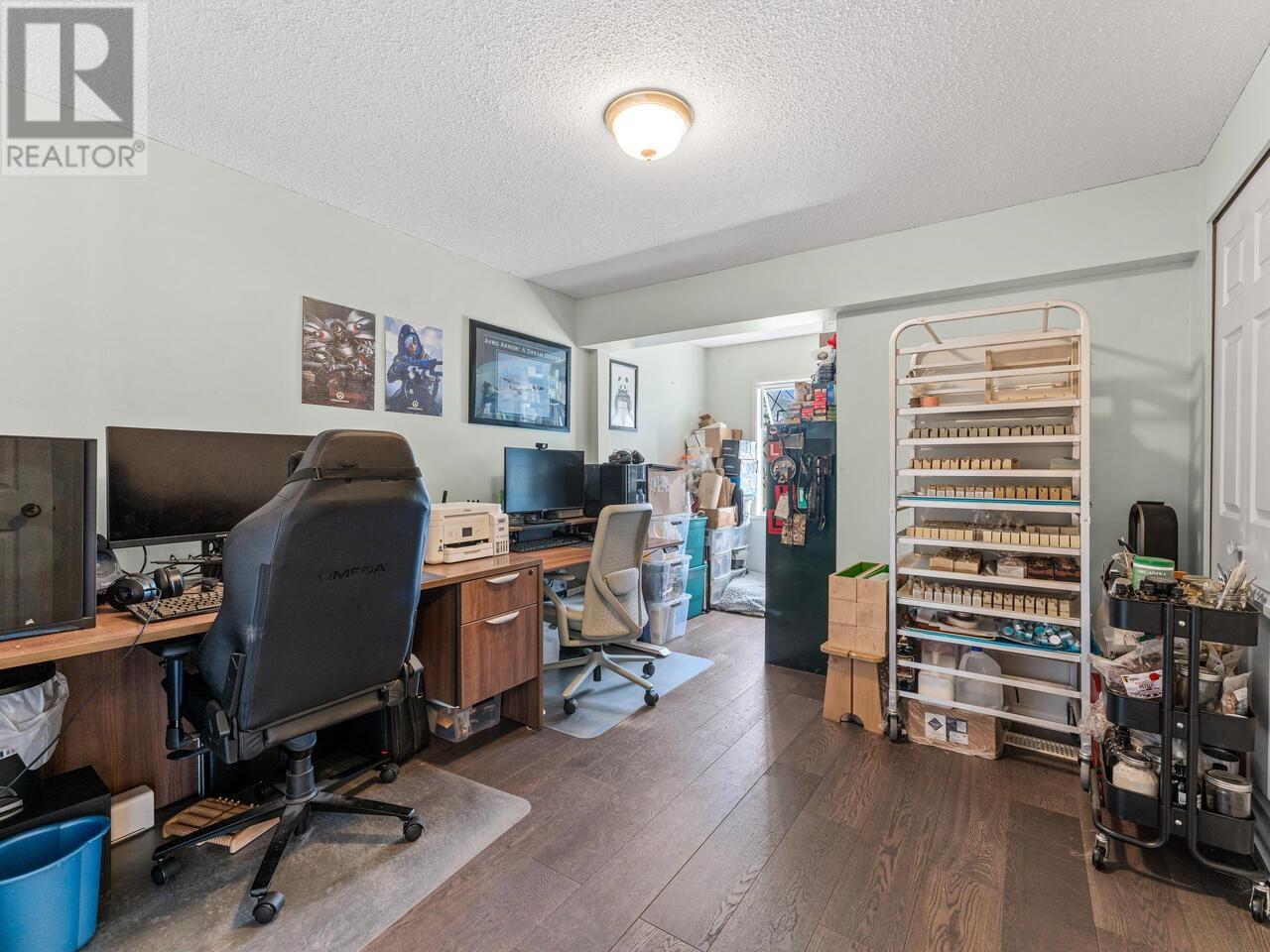 Photo 5 of 5259 Oak Place, Delta BC