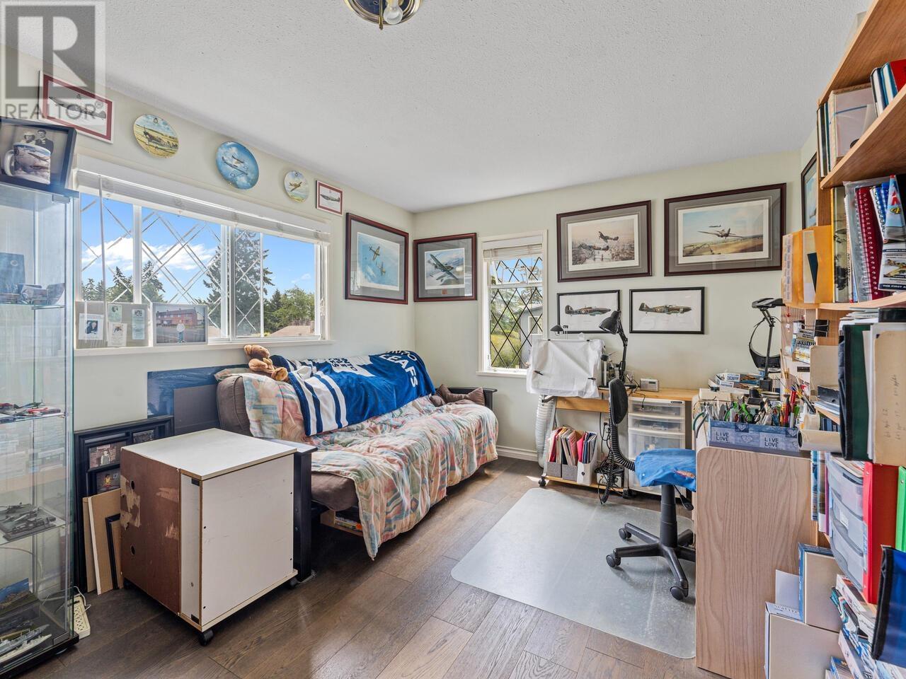 Photo 6 of 5259 Oak Place, Delta BC