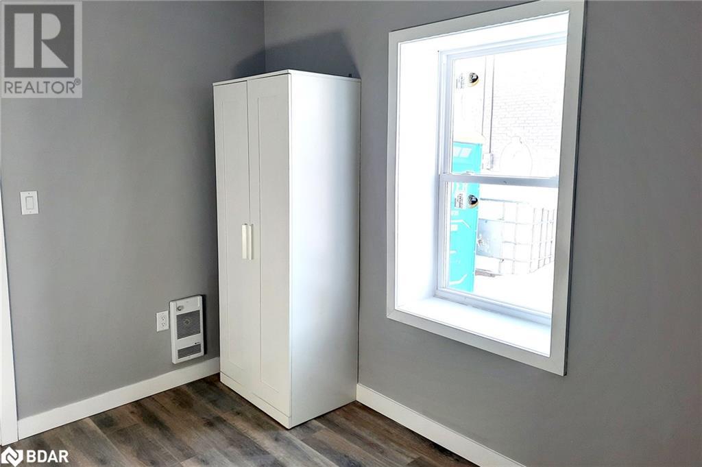 Photo 7 of 109 Albert Street S, Orillia ON