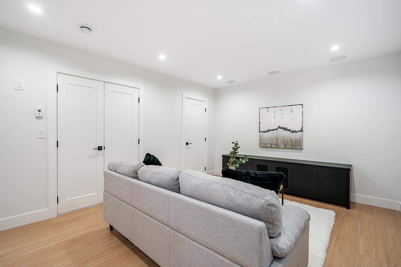 Photo 27 of 7126 204 A Street, Langley BC