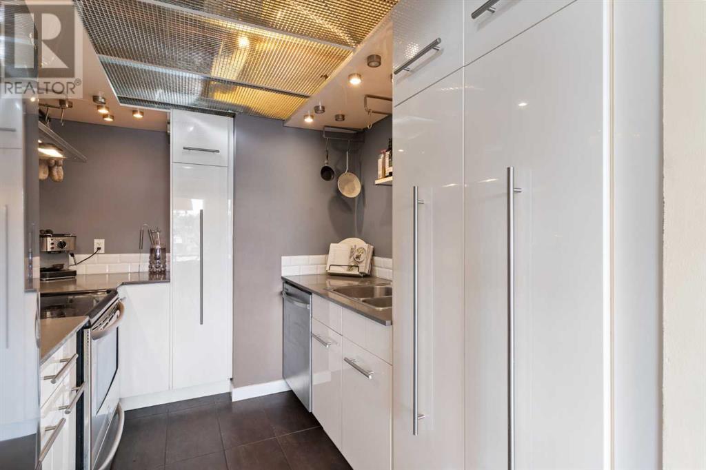 Single Family House for Sale in    Avenue SW Beltline Calgary 