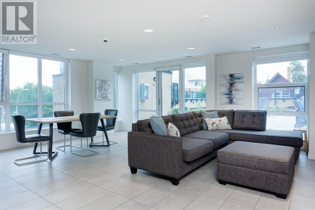 Single Family House for Sale in    Avenue SW Beltline Calgary 