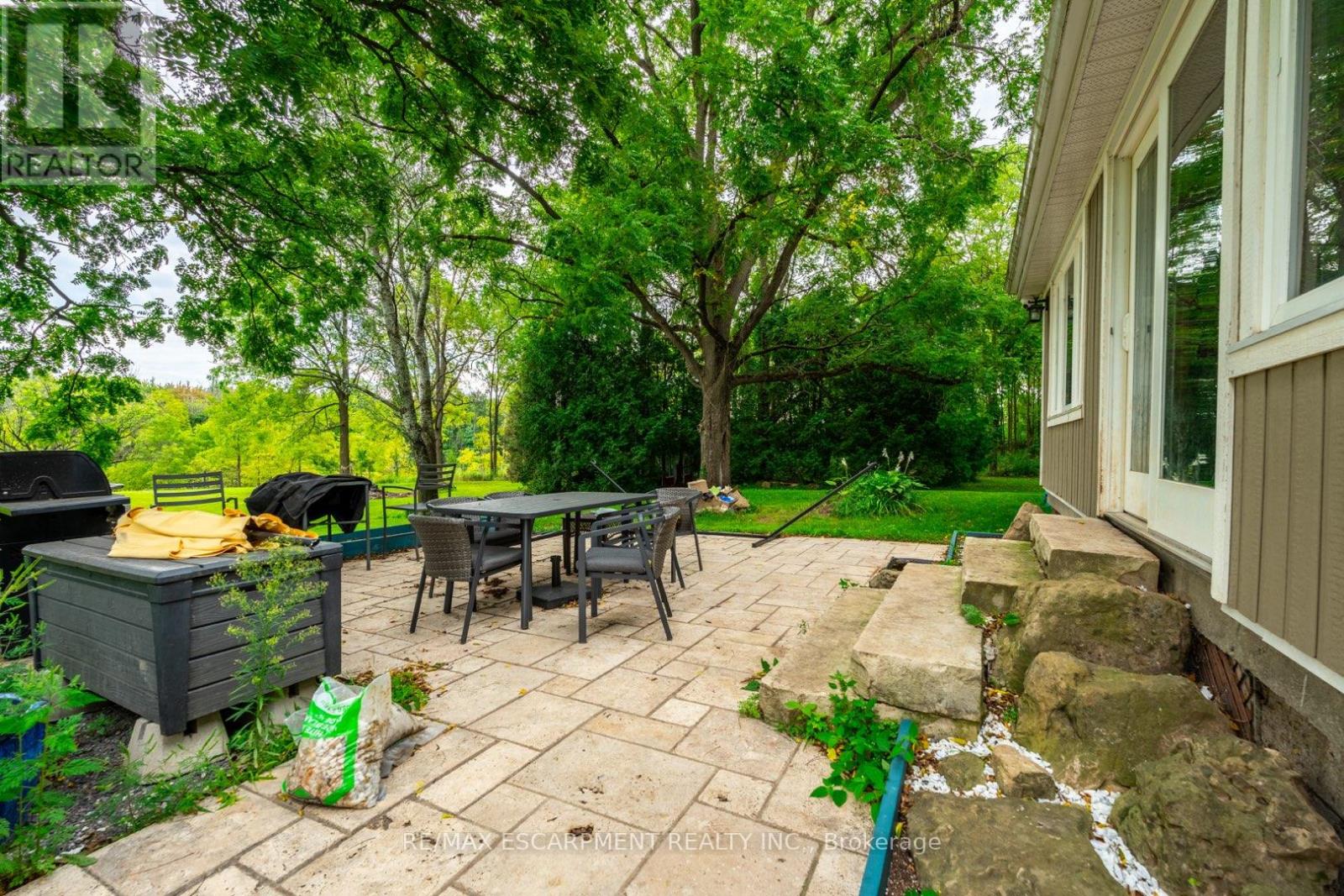 Photo 32 of 1172 8th Concession Road W, Hamilton ON