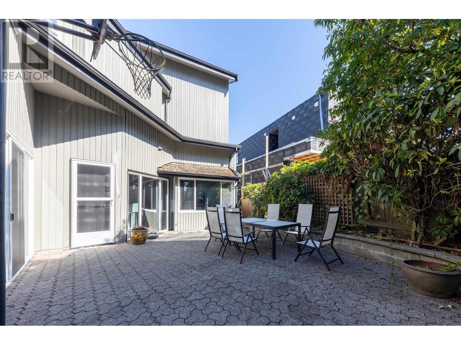 4393 PUGET DRIVE, Vancouver