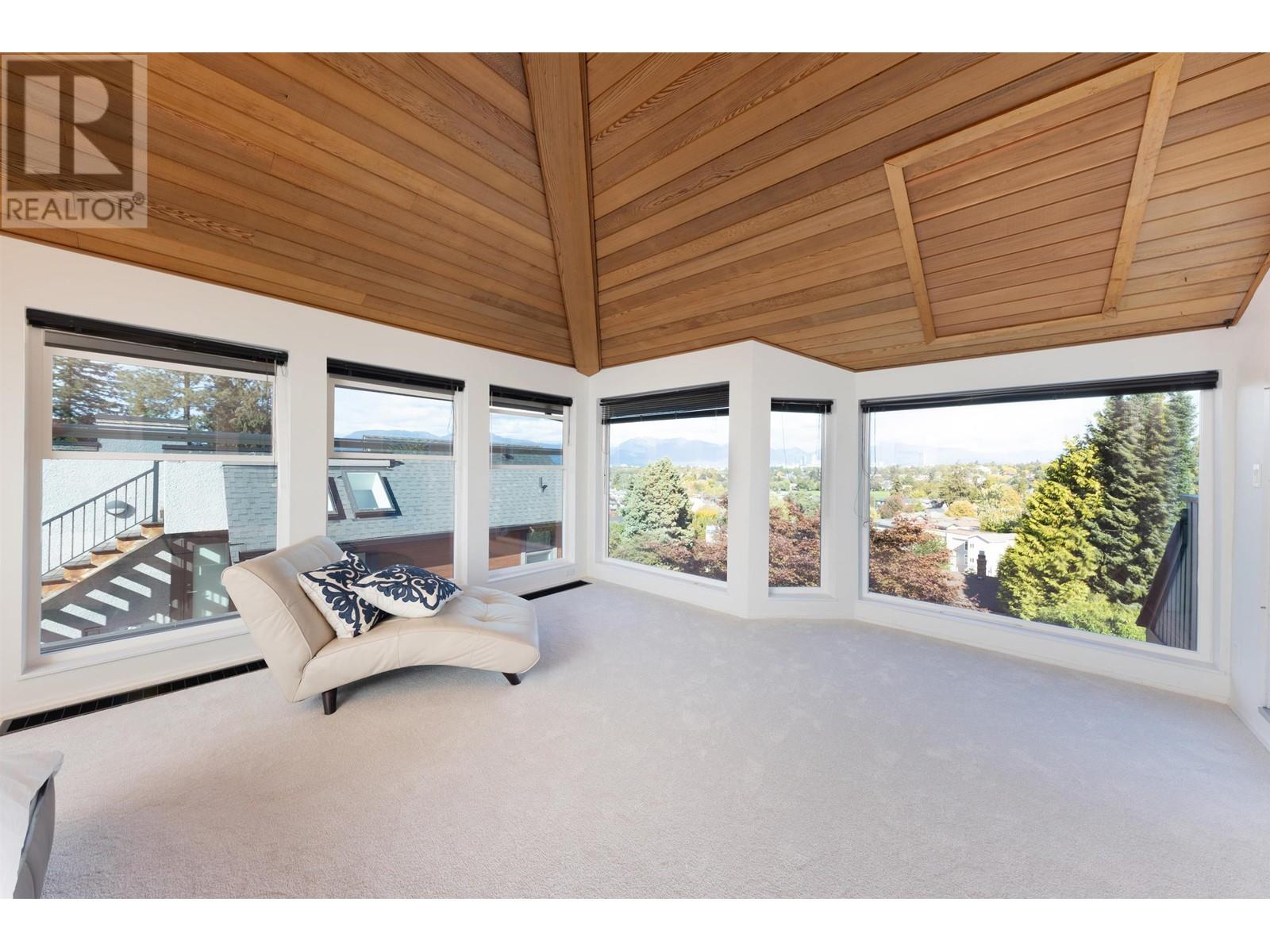 4393 PUGET DRIVE, Vancouver