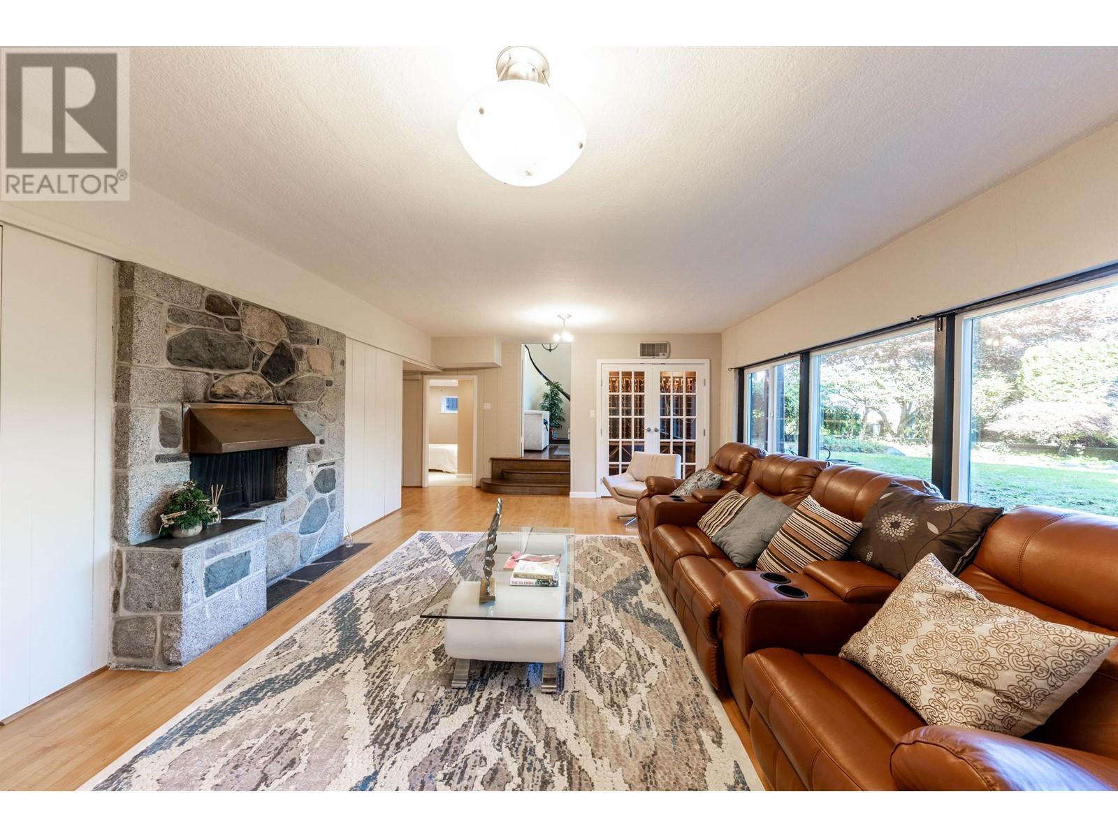 4393 PUGET DRIVE, Vancouver