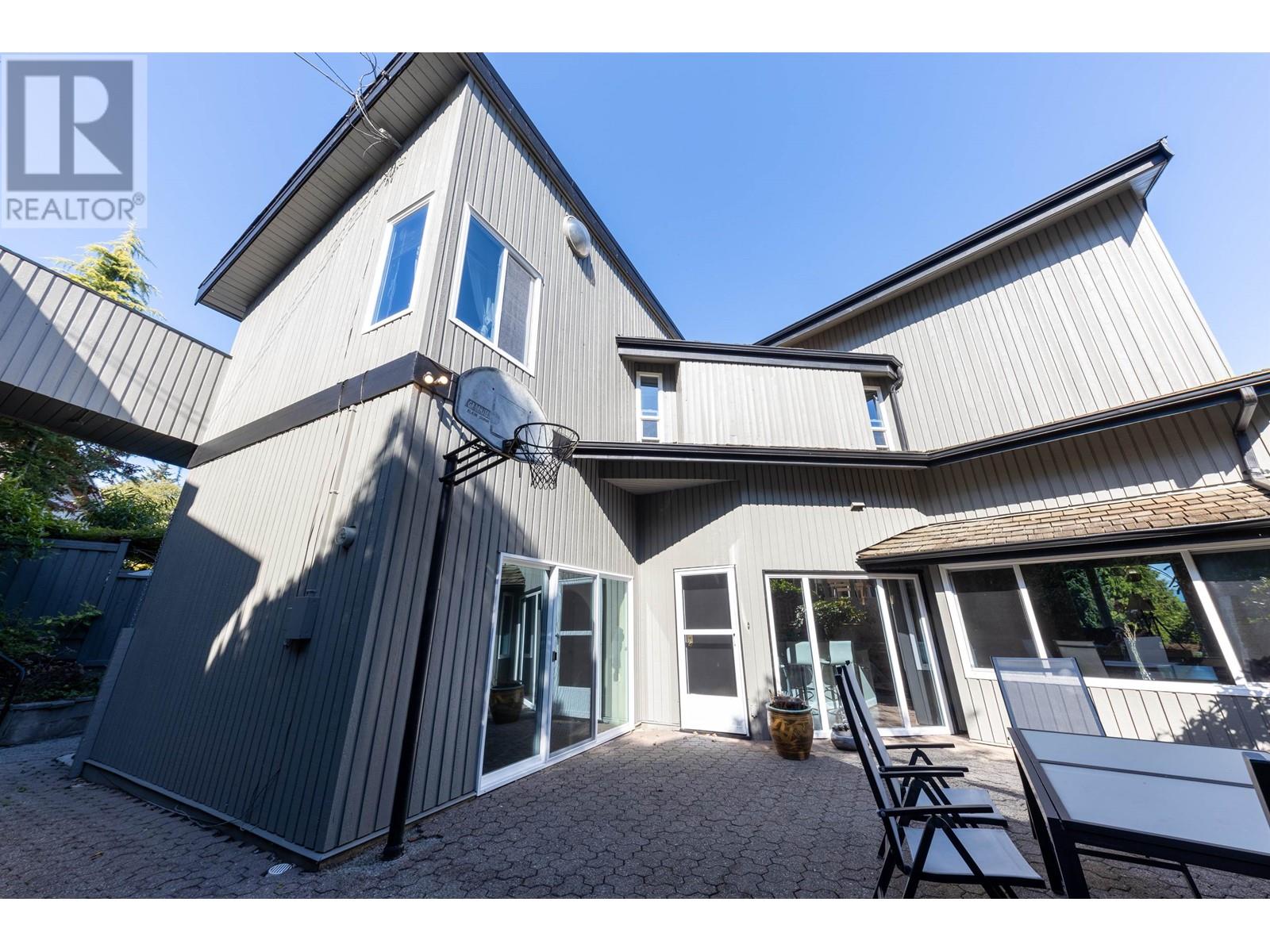 4393 PUGET DRIVE, Vancouver