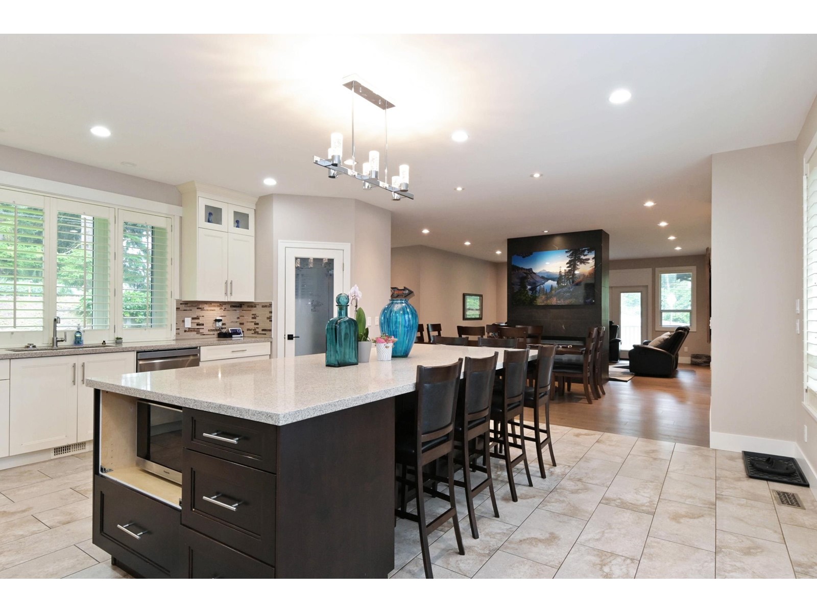 Photo 5 of 26393 64 Avenue, Langley BC