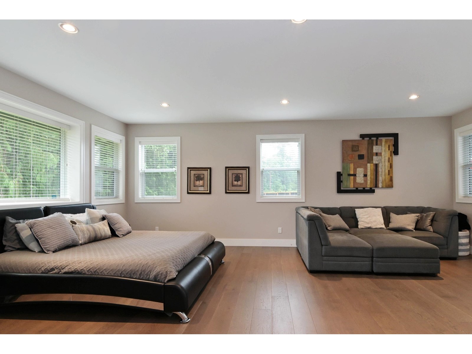 Photo 11 of 26393 64 Avenue, Langley BC