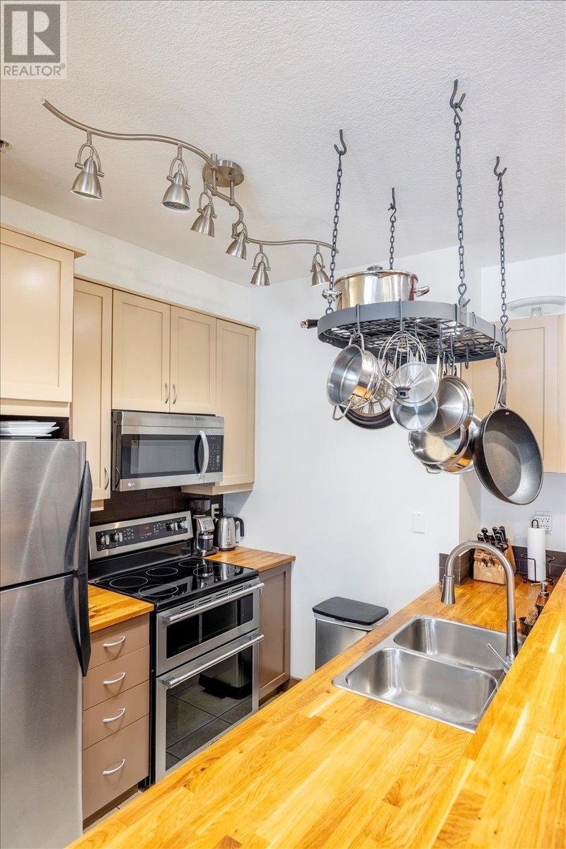 1500 MCDONALD Avenue Unit# 201, Fernie