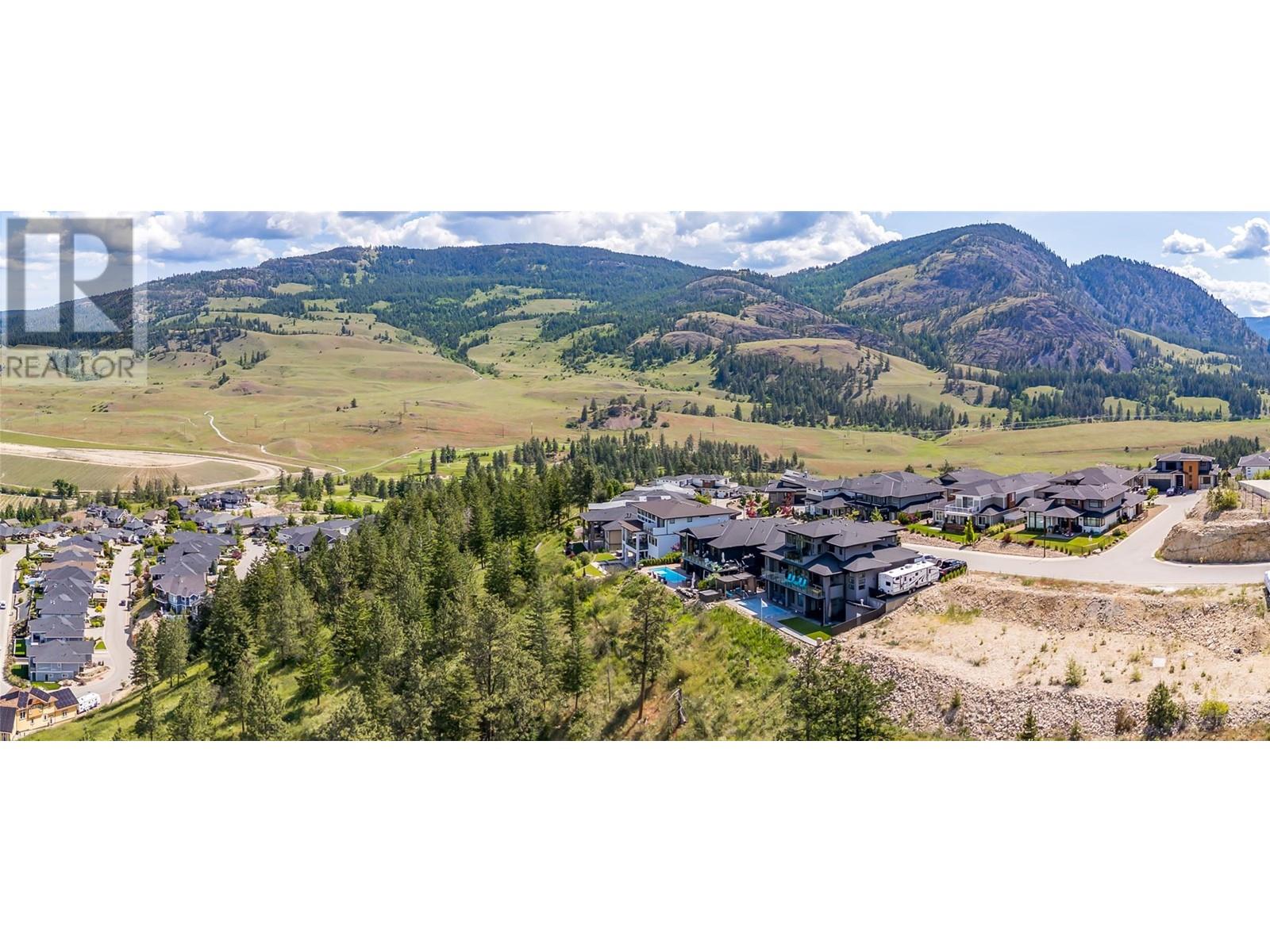  1726 Carnegie Street, Kelowna