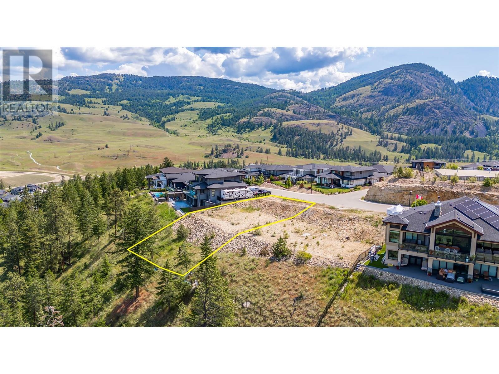  1726 Carnegie Street, Kelowna