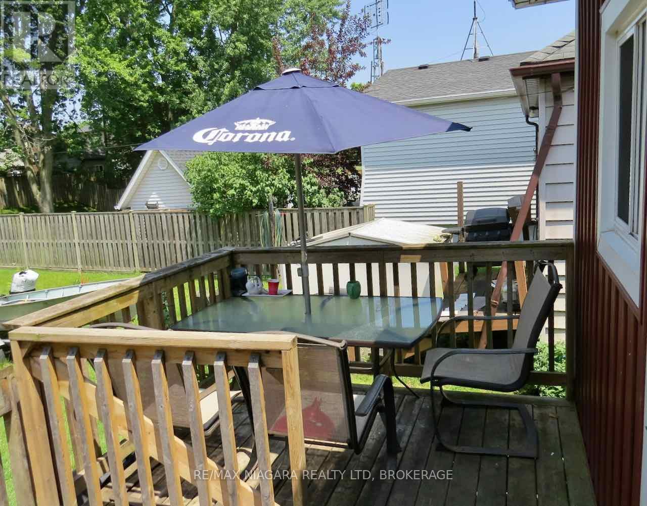 Photo 3 of 52 Mccormick Street, Welland ON