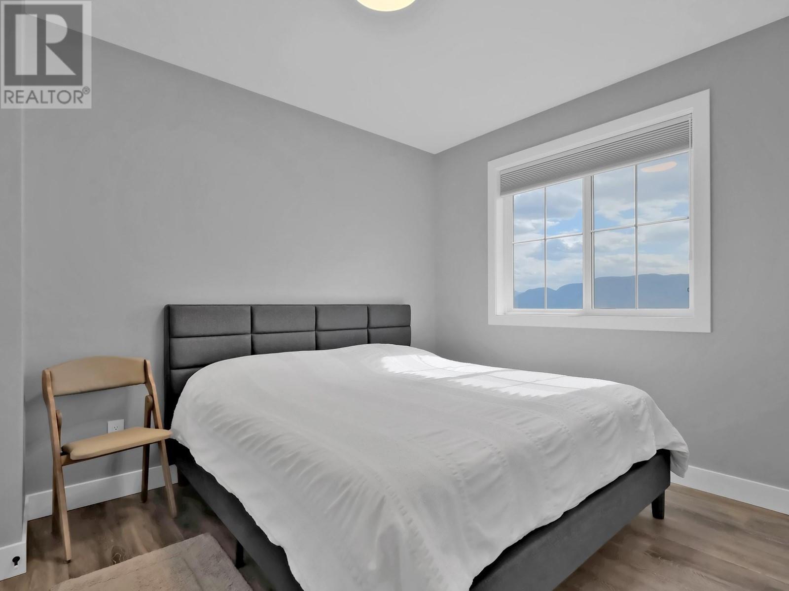 1940 HARRIS Drive, Penticton