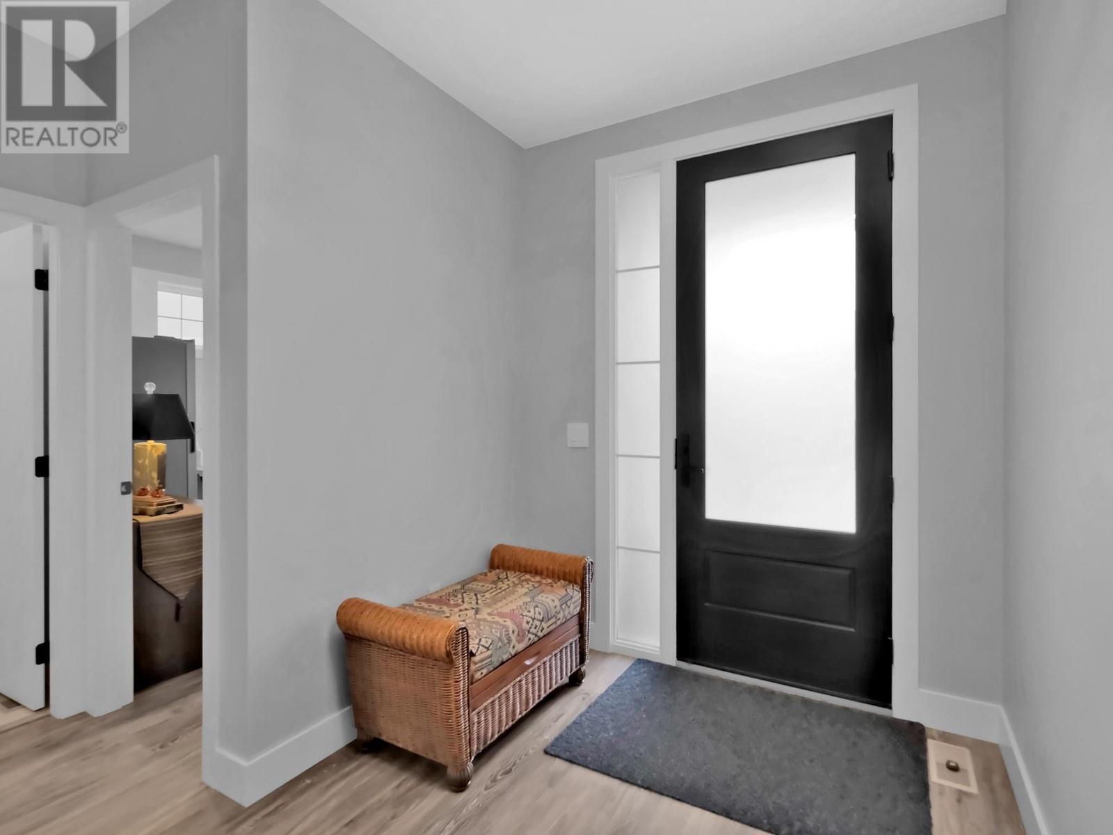 1940 HARRIS Drive, Penticton