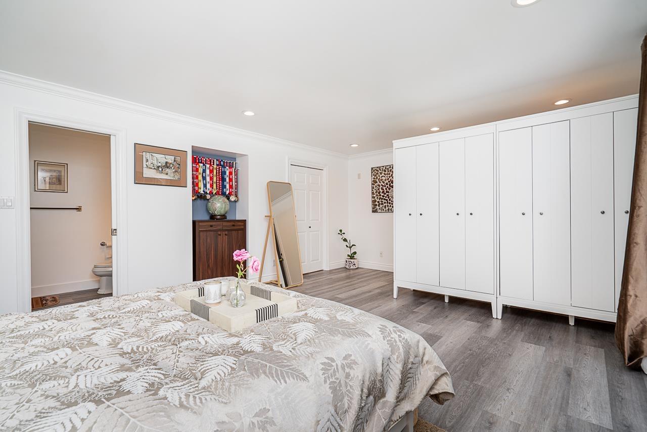 Photo 18 of 13774 Crescent Road, Surrey BC