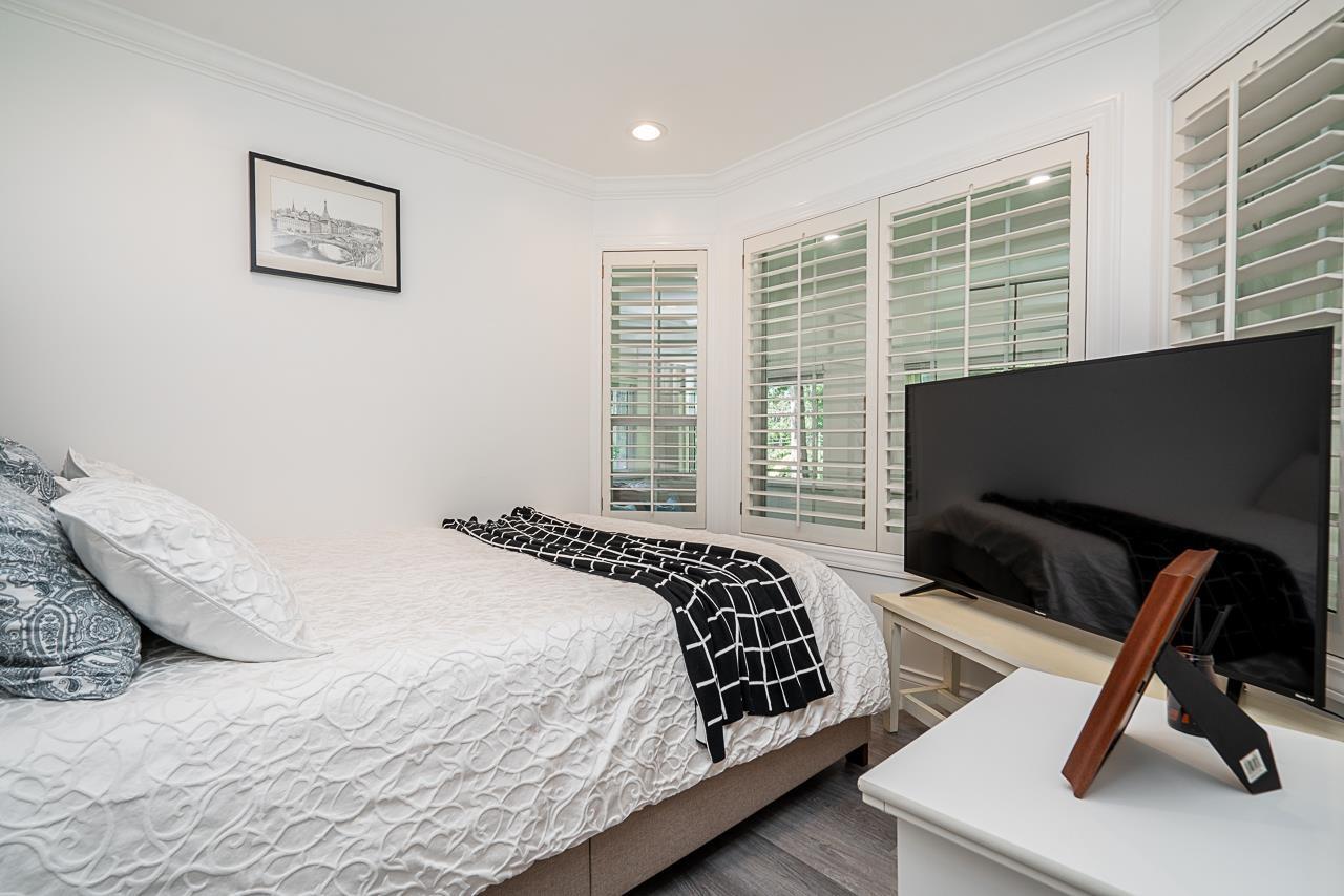 Photo 16 of 13774 Crescent Road, Surrey BC