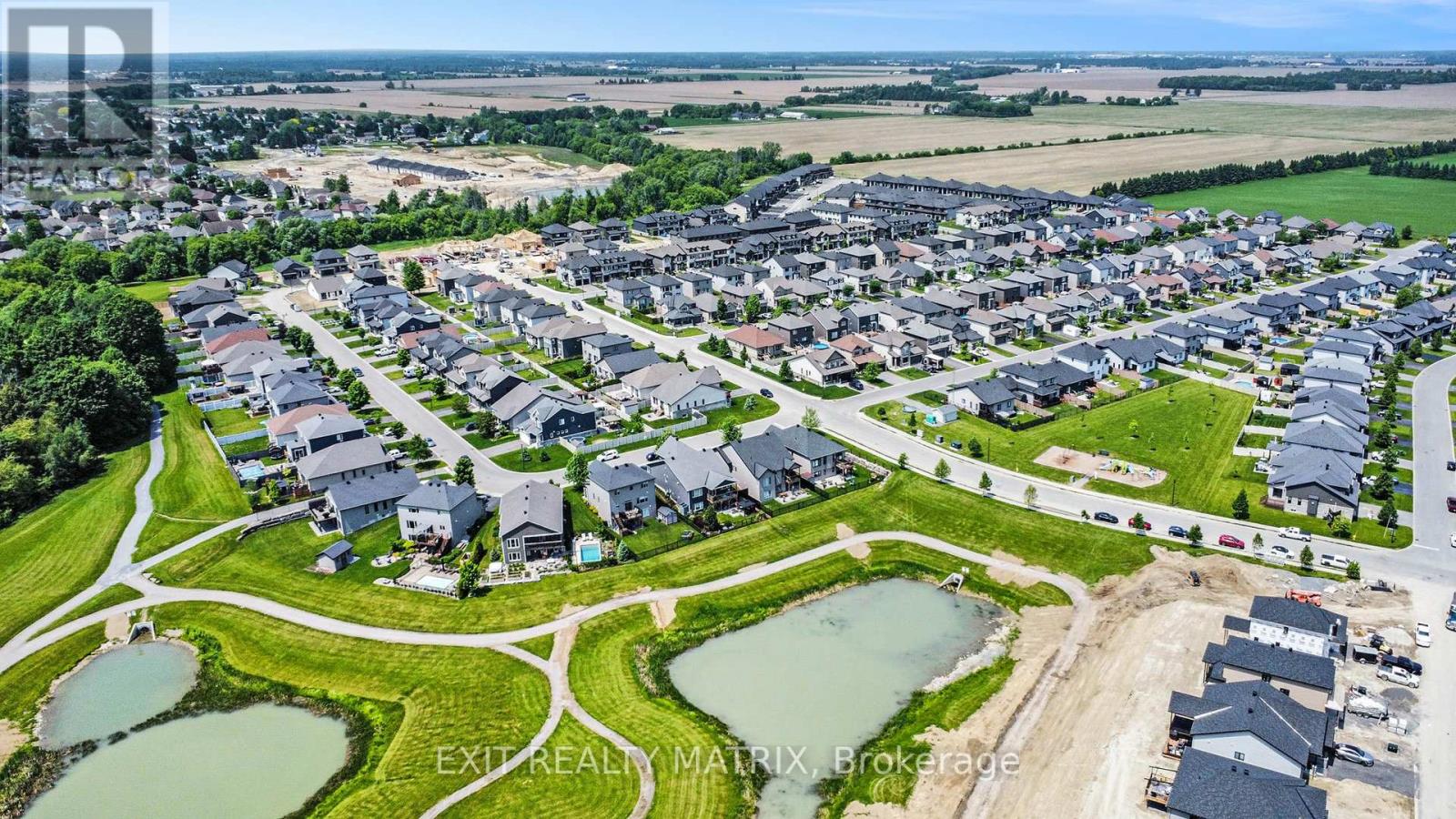 Photo 18 of 964 Cologne Street, Russell ON