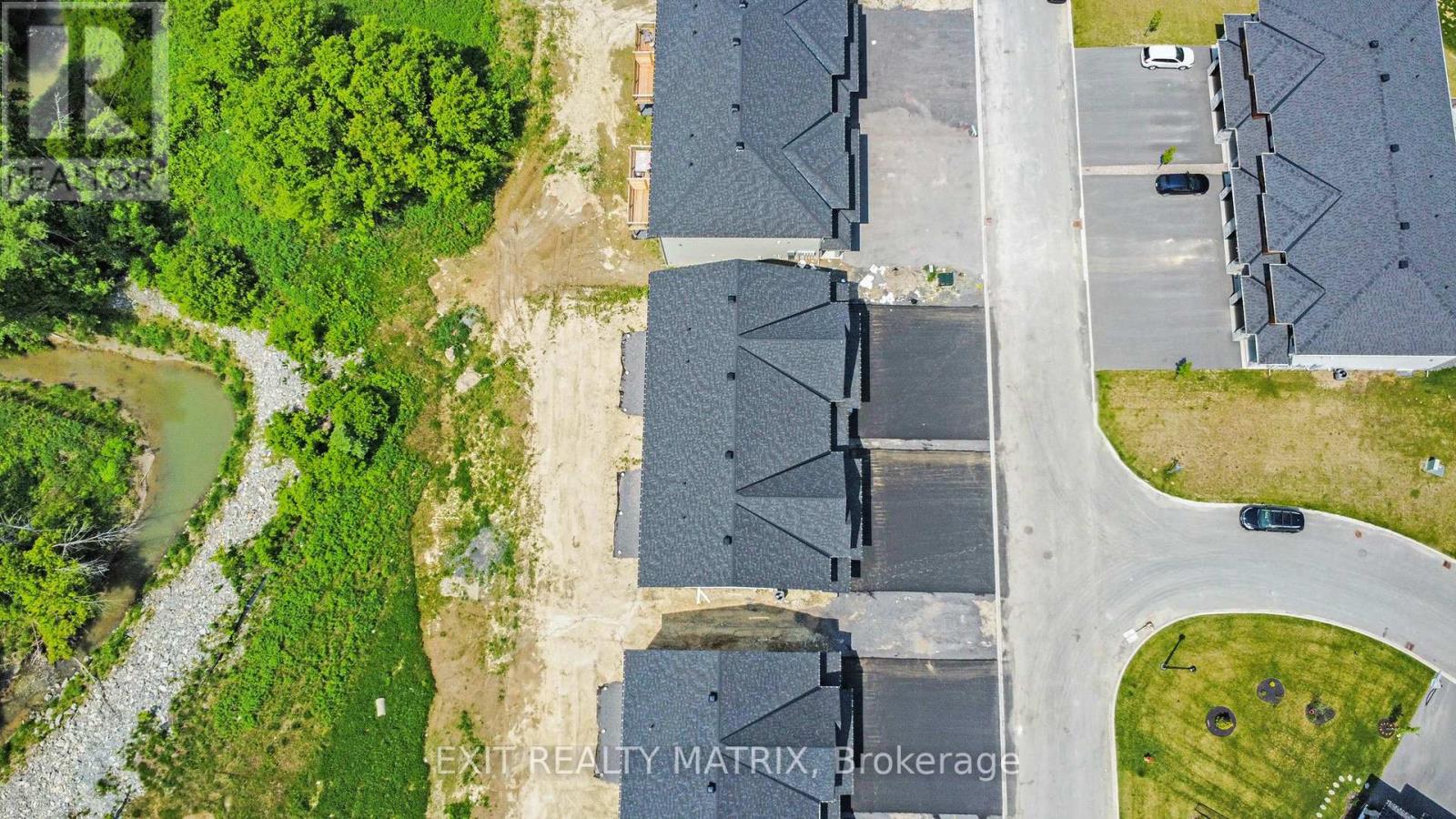 Photo 21 of 964 Cologne Street, Russell ON