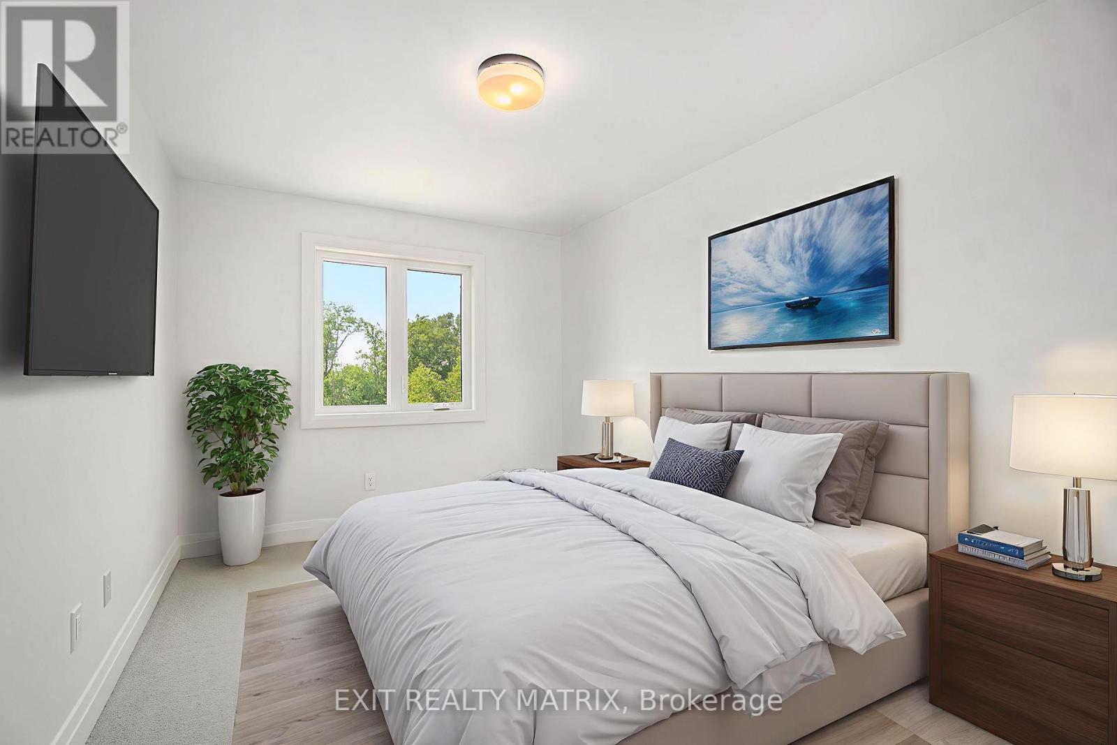 Photo 3 of 966 Cologne Street, Russell ON