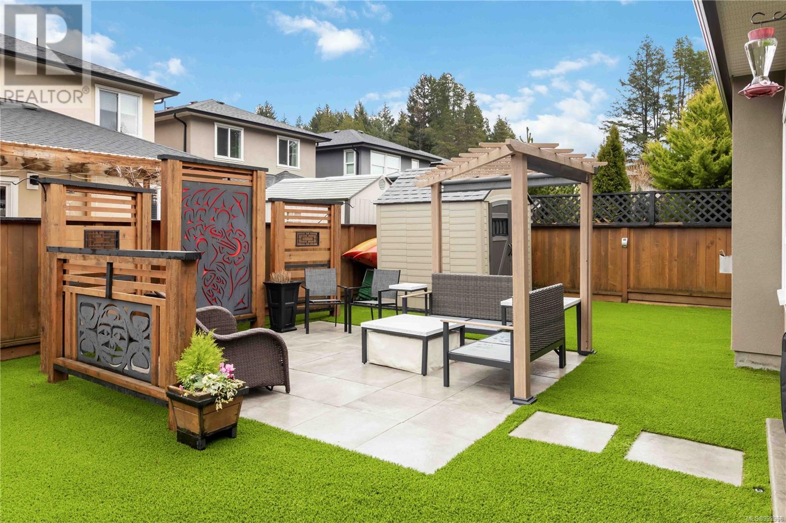 3499 Luxton Rd, Langford real estate listing 992968