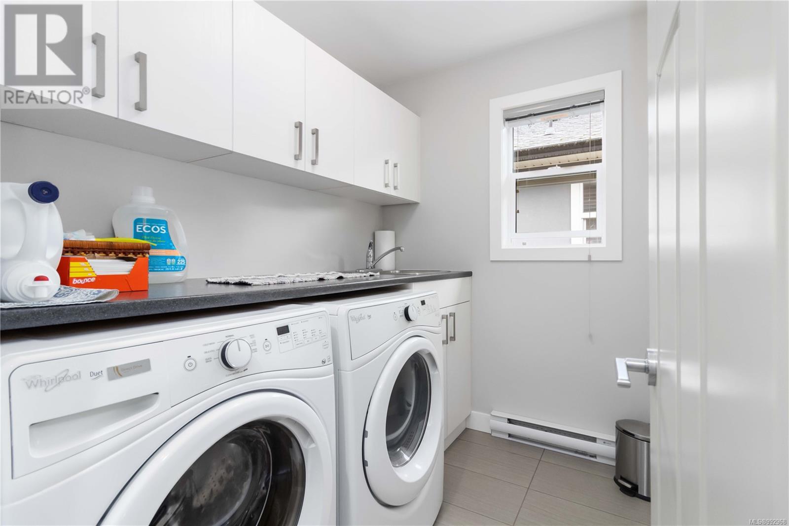 3499 Luxton Rd, Langford real estate listing 992968