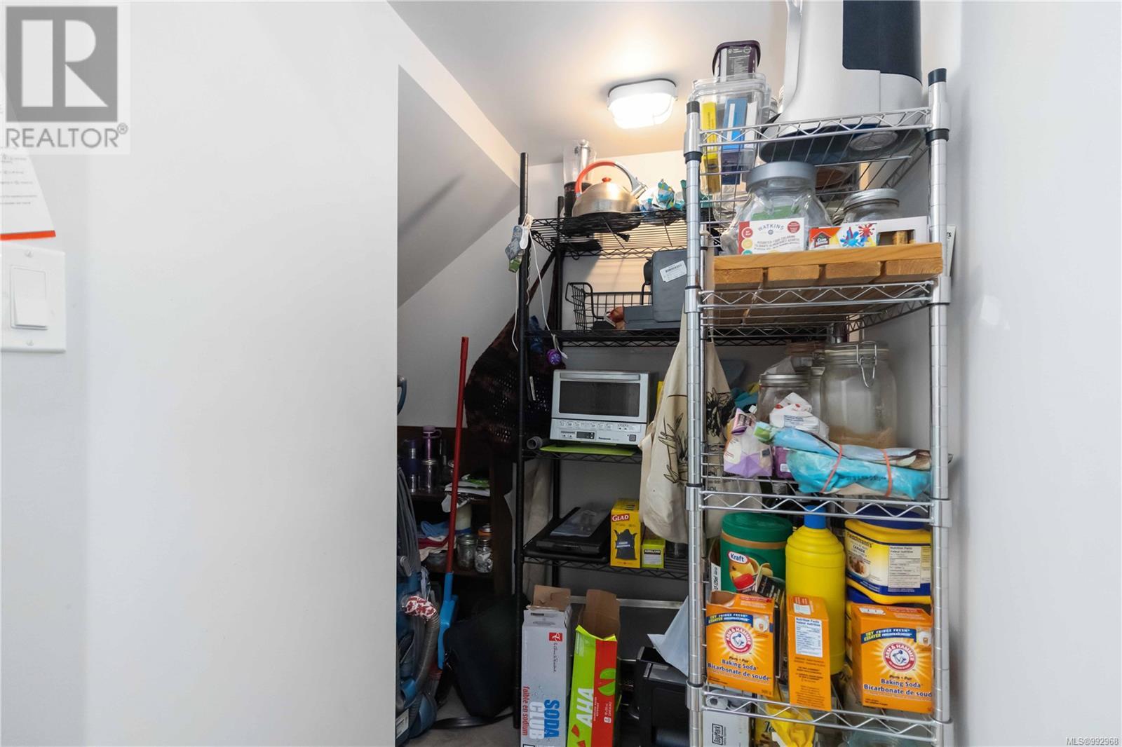 3499 Luxton Rd, Langford real estate listing 992968