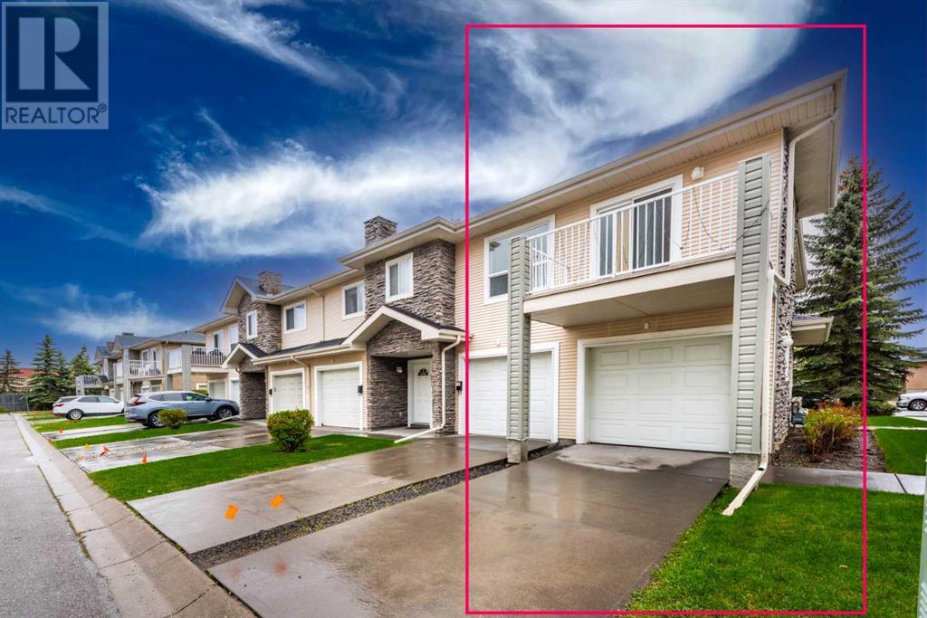 6807 Pinecliff Grove NE, Calgary, Alberta