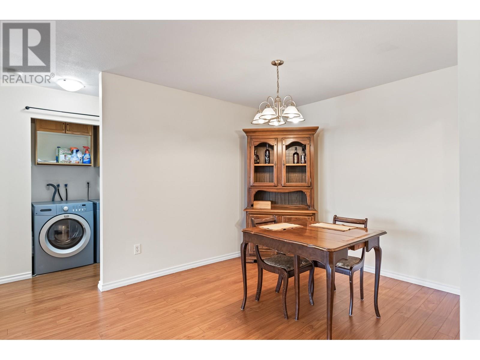 205 2083 COQUITLAM AVENUE, Port Coquitlam