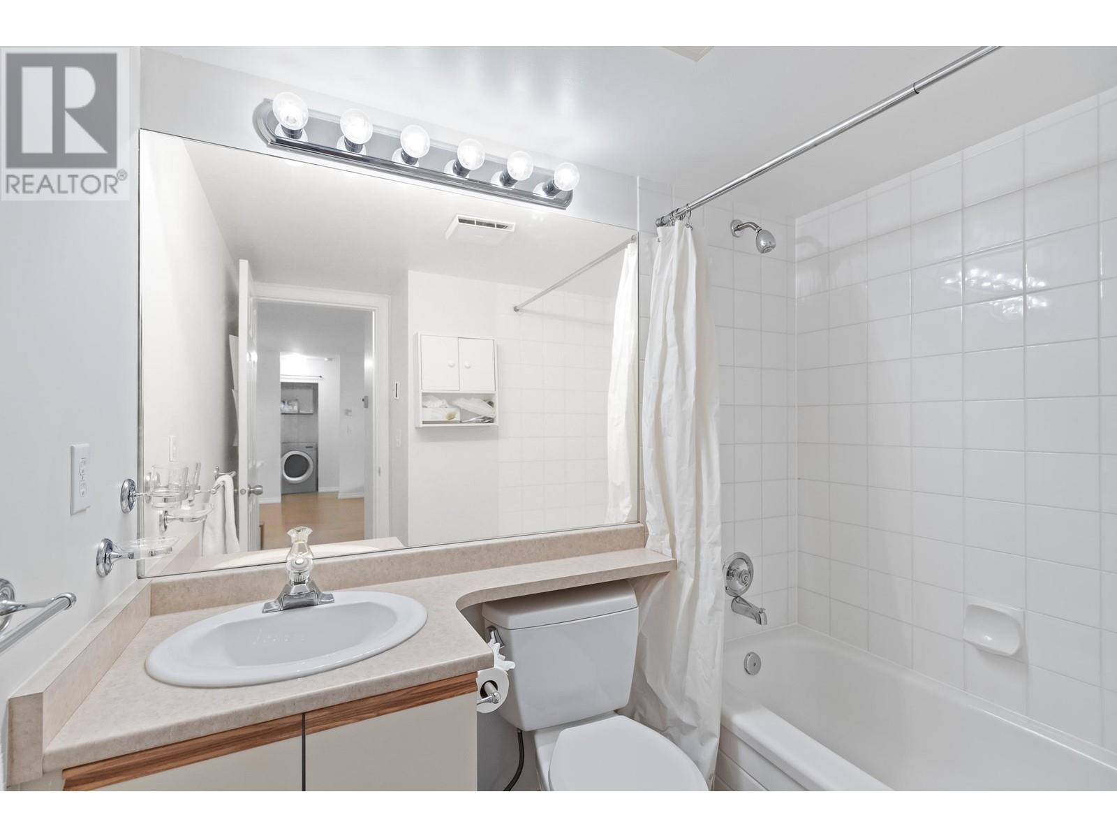 205 2083 COQUITLAM AVENUE, Port Coquitlam