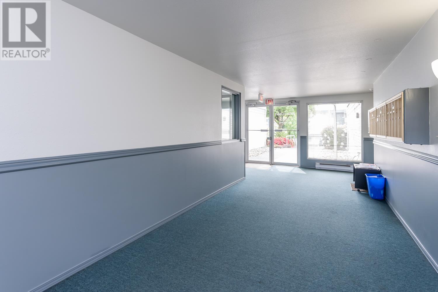 205 2083 COQUITLAM AVENUE, Port Coquitlam