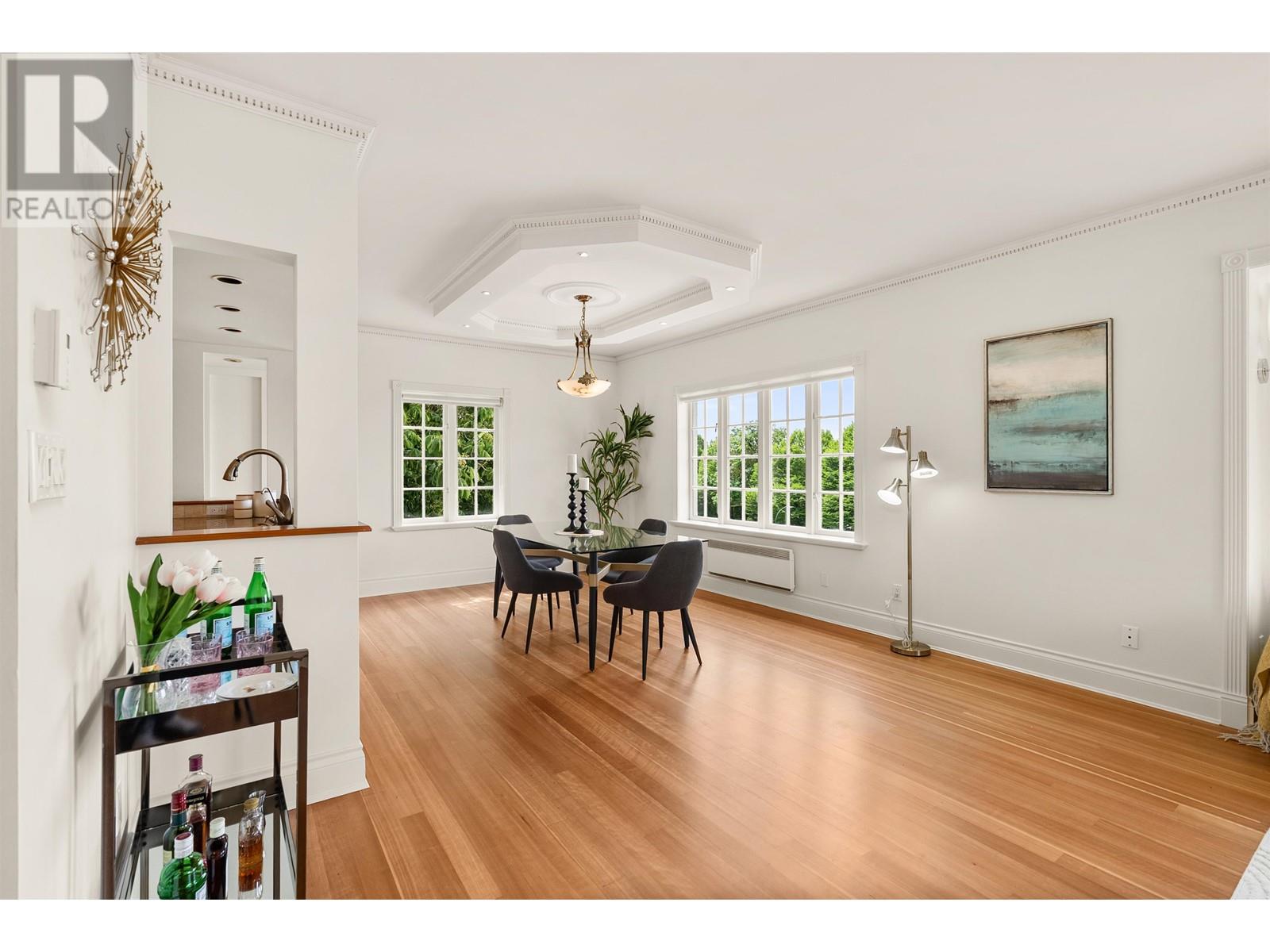 Photo 9 of 307 1311 Beach Avenue, Vancouver BC