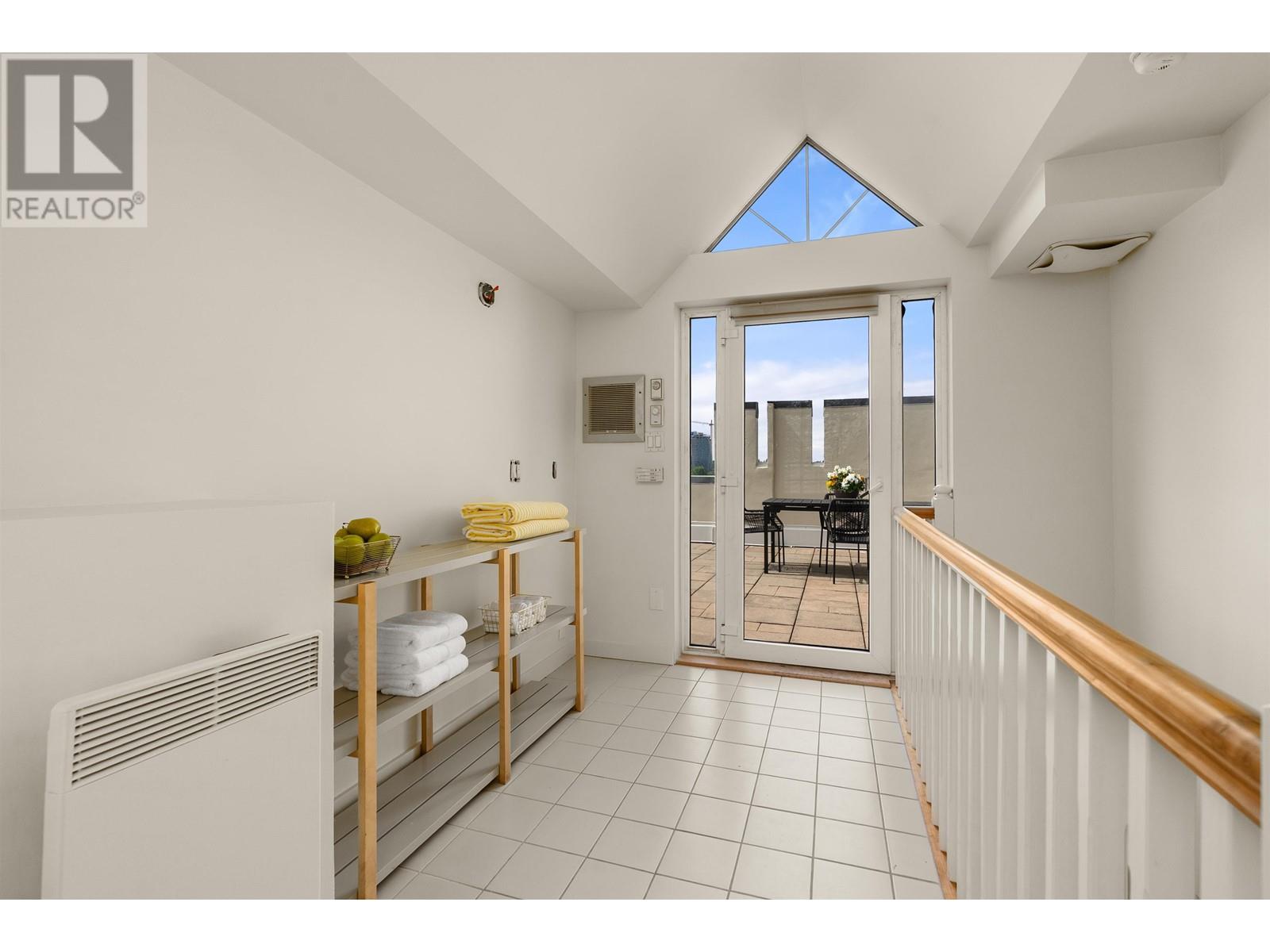 Photo 14 of 307 1311 Beach Avenue, Vancouver BC