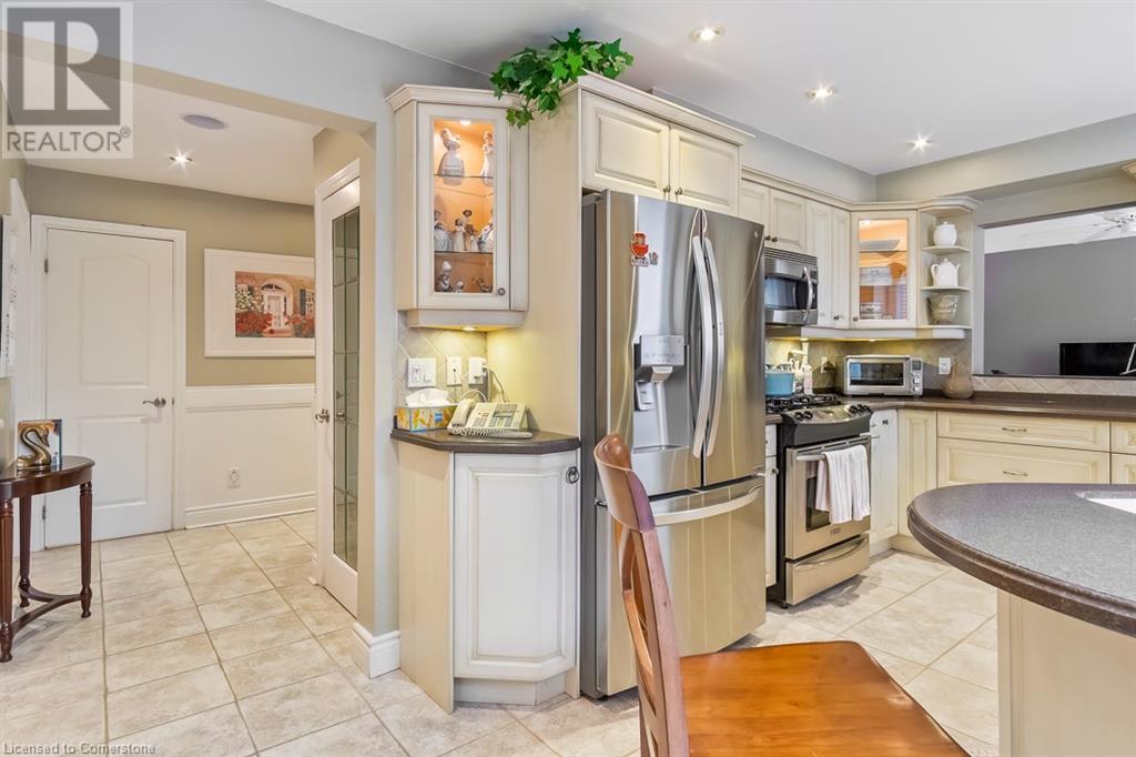 Photo 14 of 1580 Woodeden Drive, Mississauga ON