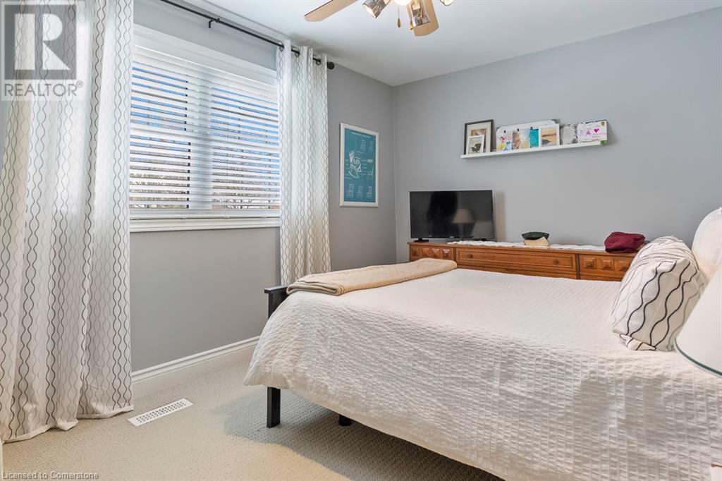 Photo 5 of 1580 Woodeden Drive, Mississauga ON