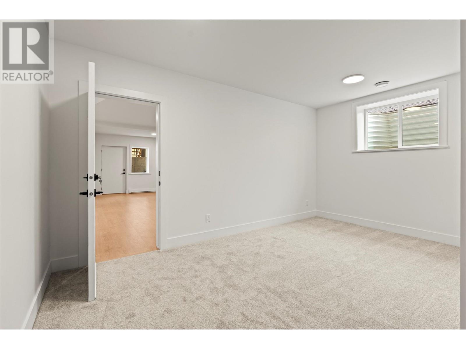2451 Bradley Drive Unit# 102 Lot# 3, Armstrong